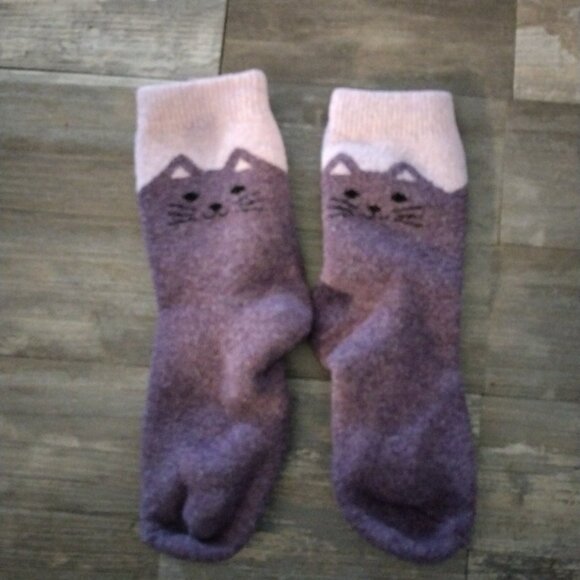 Other - cute never worn cat socks x